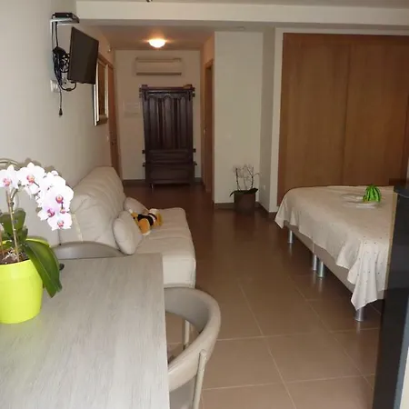 Quinta Lagarca 57 *